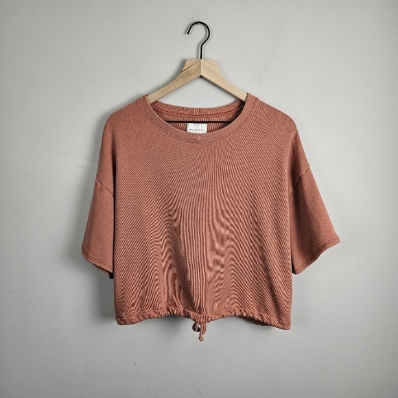 American Eagle Short Sleeve Crewneck Sweatshirt Sweater Medium - Picture 1 of 7